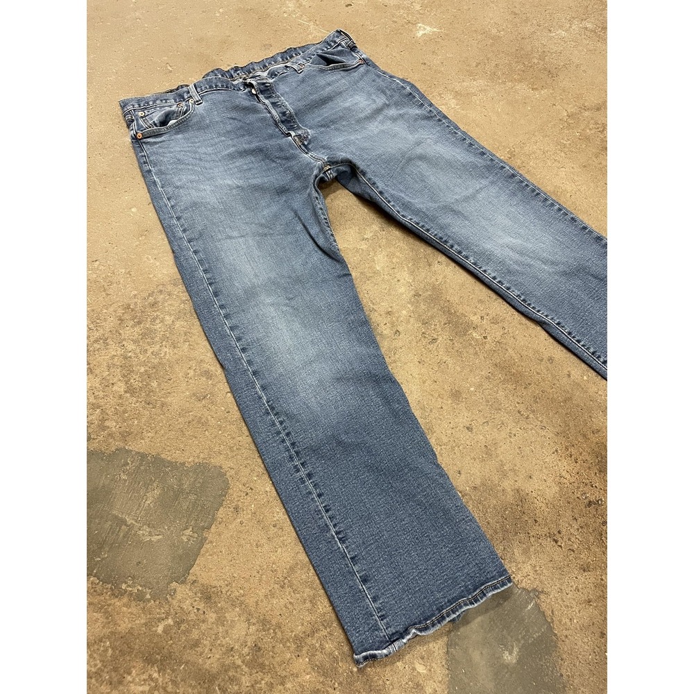Levis 501 Jeans Mens 42x30 Medium Wash Blue Straight Leg Button Fly Distressed - Picture 2 of 16